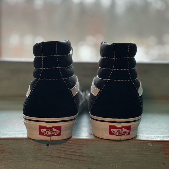 Women’s Vans suede hi tops - Picture 8 of 14